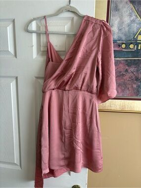 DO+BE Rose Pink One-Shoulder Satin Mini Dress